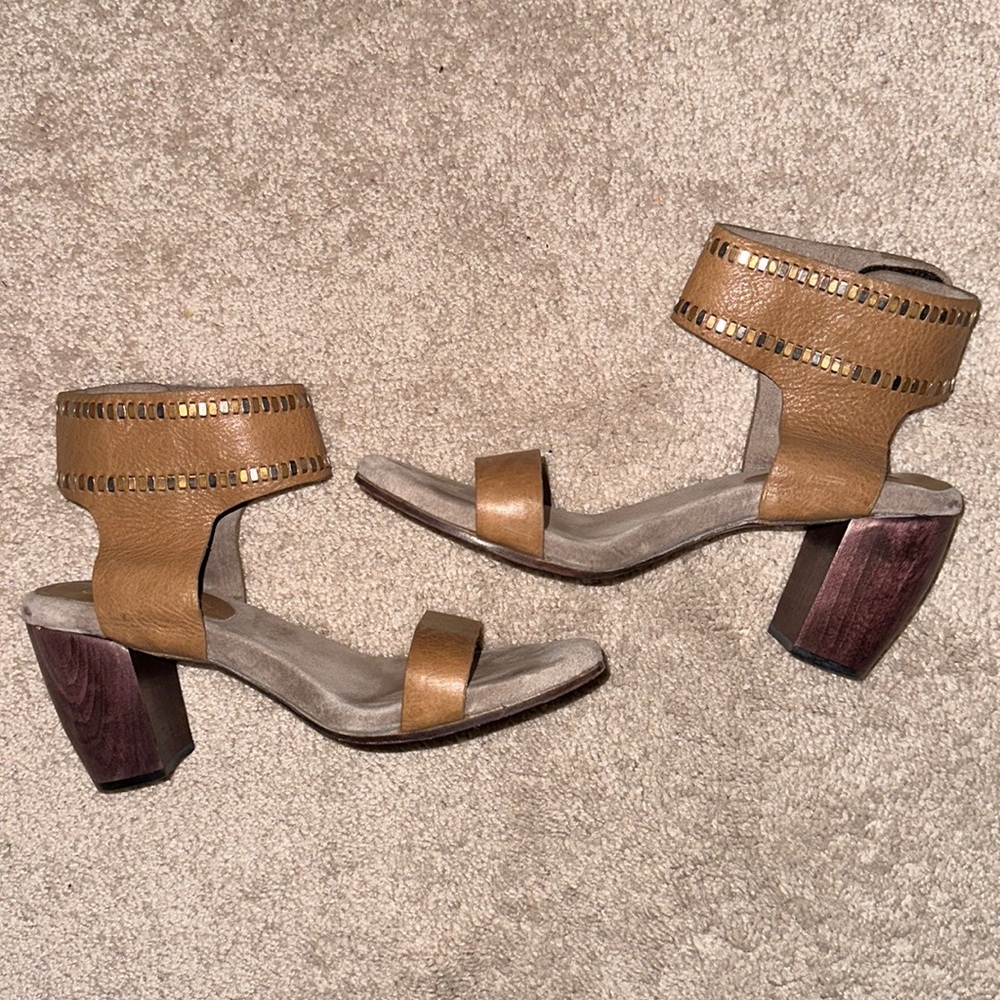 Callers Cordero studded sandal 9.5